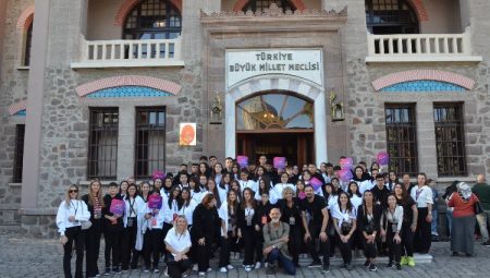 100. yılda 100 çocukla Atatürk’ün huzurunda