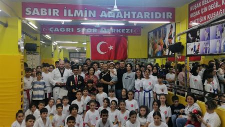 Kıbrıs Gazisi genç sporcularla buluştu