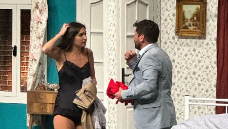 ‘Pembe Pırlantalar’ yine kapalı gişe oynadı