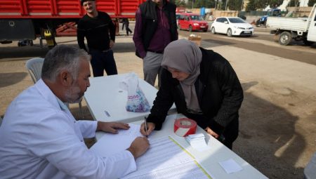 61 bin 885 arı kovanına şeker desteği