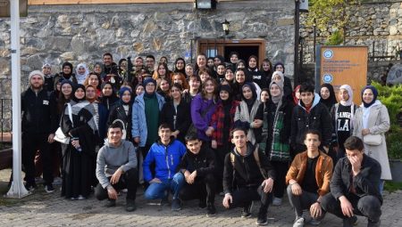 Bursa Yıldırım’da gençler doğa için yürüdü