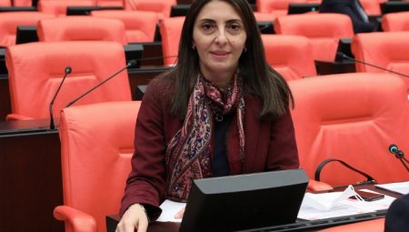 CHP’li Altaca Kayışoğlu: Bursalılar iki yıl daha trene binemeyecek