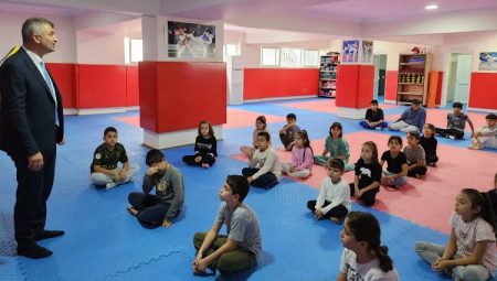 Gölcük’te Çiftlik Kültür Merkezi spor okuluna dönüştü