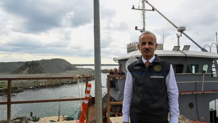 İskenderun'da bir rıhtım daha gemi trafiğine açıldı