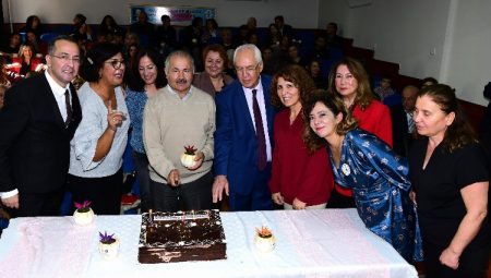 İzmir Karabağlar’da Başkan Selvitopu’dan özel kutlama