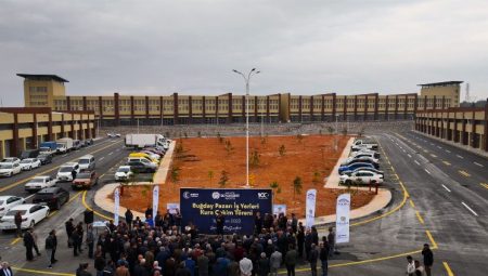 Malatya'da 'Buğday Pazarı' esnafları dükkanlarına kavuştu