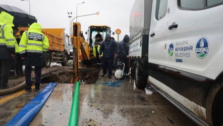 Sakarya Büyükşehir’den Ferizli içme suyu hattı seferberliği