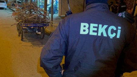 Adıyaman’da bekçiler tarafından demir hırsızları yakalandı!