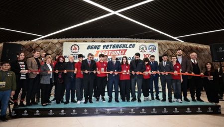Denizli’de Genç Yetenekler Festivali coşkusu başladı