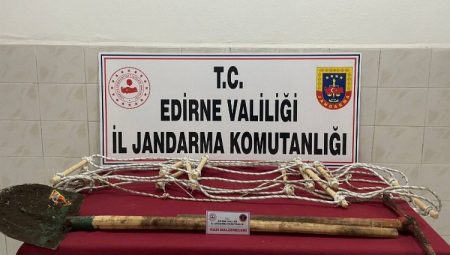Enez’de kaçak kazıya 6 gözaltı!