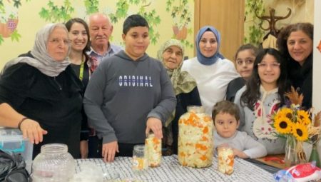 İzmitliler Kuşaklararası Yaşam Merkezi’nde buluşuyor