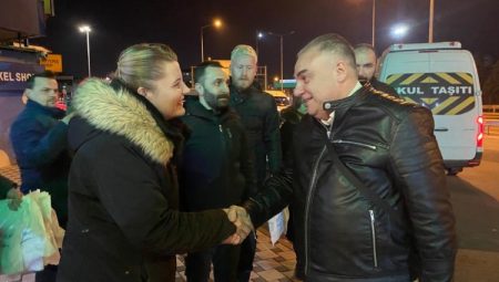 Kuruçeşme’de emekçilere moral verdi