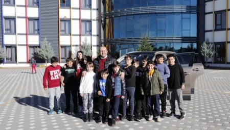 Mehmet Savran’dan Nevşehirli öğrencilere Togg sürprizi