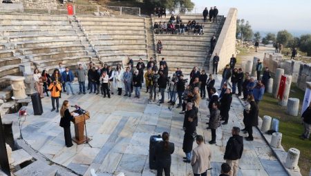 Metropolis kazısında 1800 yıllık buluntulara rastlandı