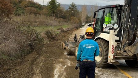 Sakarya Taraklı’da sağlıklı içme suyu için hat yenilemesi