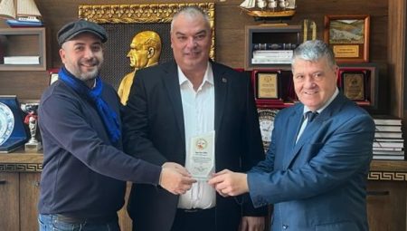 TYBB Edirne Şubesi’nden Özkan Günenç’e teşekkür plaketi