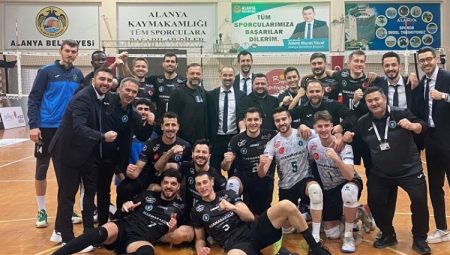 Bursa Büyükşehir Belediyespor set vermeden kazandı