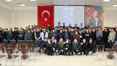 ERÜ’de Kariyer Günleri sürüyor