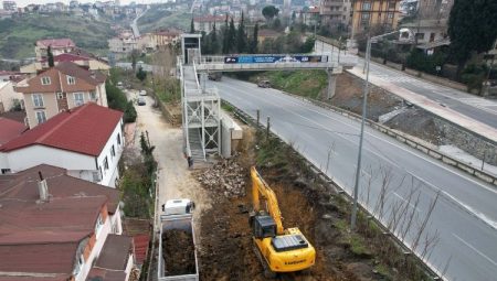 Eskihisar feribot yolu genişletiliyor