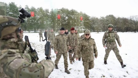 Orgeneral Bayraktaroğlu Bolu 2. Komando Tugayı’nda