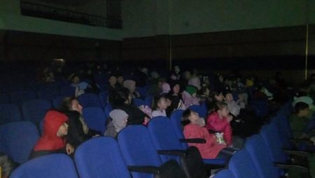 Sömestir tatilinde öğrencilerin sinema keyfi