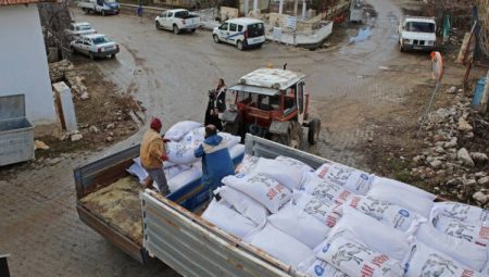 Üreticilere süt yemi desteği