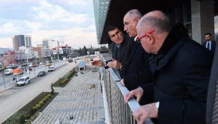 Bursa Osmangazi Meydanı’na ‘Ala’ not