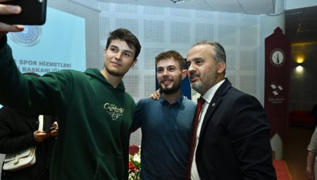 Bursa’da YKS başvuru ücretleri Büyükşehir’den