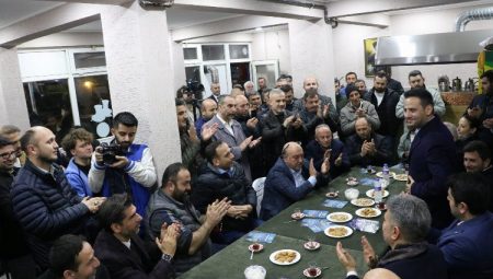 Cumhur İttifakı Mudanya adayı Gökhan Dinçer halkla buluşmayı sürdürüyor