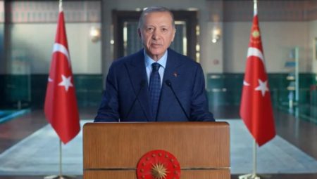 Cumhurbaşkanı Erdoğan: ‘Soydaşlarımız hayati rol üstleniyor’