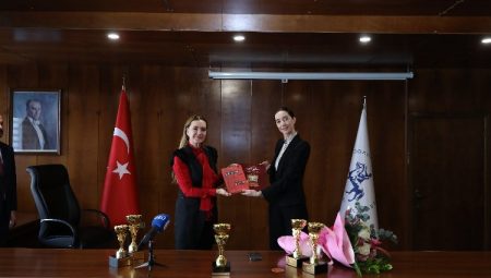 DEÜ Devlet Konservatuvarı öğrencilerinden uluslararası başarı