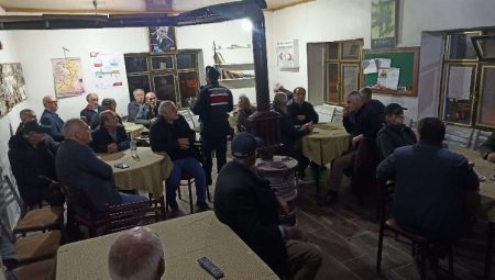Jandarmadan Enez’de dolandırıcılık bilgilendirmesi
