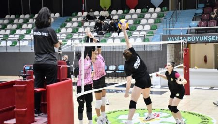 Manisa’nın sultanlarından Play-Off provası