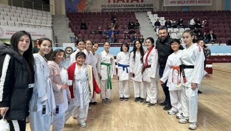 Saruhan Hünel Hataylı çocuklarla buluştu