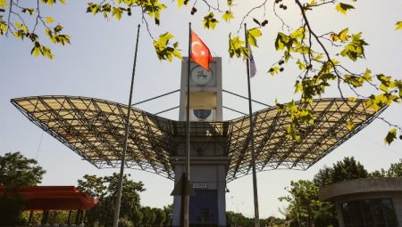Genç üniversiteler arasında Türkiye’de ilk 5’te