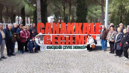 ESÇEVDER üyeleri Çanakkale’de tarihi soludu