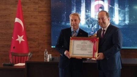 Edirne Belediye Meclisi’nden Bahri Bey’e turizm elçisi beratı verildi