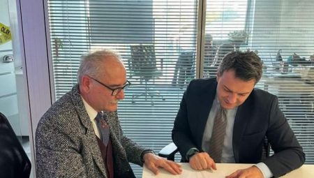 Gedikli muhtardan Kurtoğlu’na hizmet yağmuru