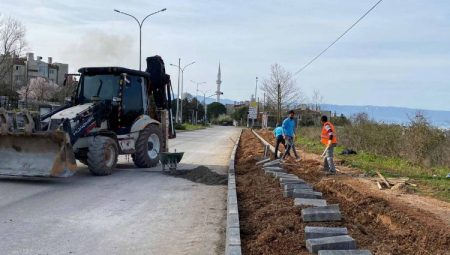 Gündoğdu Üniversite Caddesine yeni kaldırım