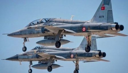 Konya’da askeri eğitim uçağı düştü!