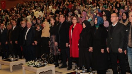Saliha Erdim Konferansı yoğun ilgi gördü