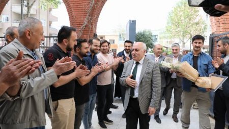 Başkan Demir siyaset hayatında 5.ci kez mazbatasını aldı