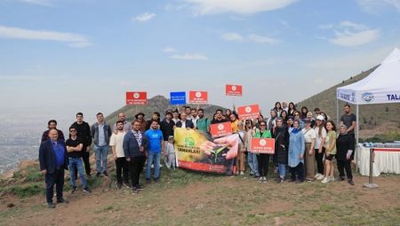 Başkan Yalçın : “Bu ağaçlar hepinizin sadakası”