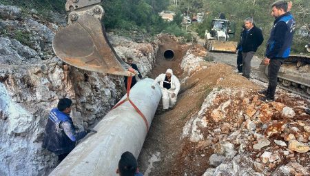 Bodrum’da patlayan DSİ hattına anında müdahale