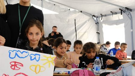 Bu sergide tablo fiyatlarını vicdanlar belirliyor