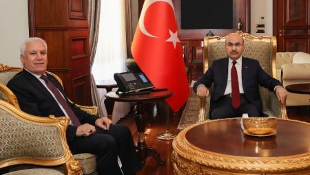 Bursa’da Başkan Bozbey’den ilk resmi ziyaret Vali Demirtaş’a