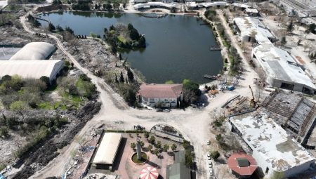 İzmit Millet Bahçesi şekillenmeye başladı