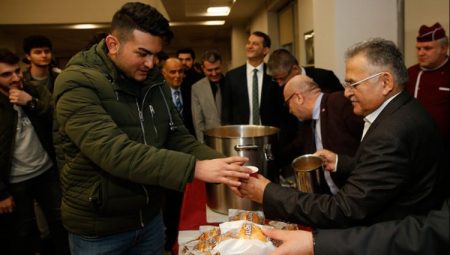 Kayseri’de gençlere 10 milyon porsiyon çorba ikramı