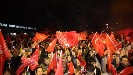 Şükrü Erdem: Mustafakemalpaşa’nın sesi Ankara’da duyulacak