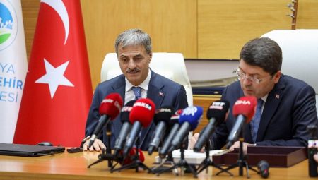 Başkan Alemdar Adalet Bakanı Tunç’u ağırladı